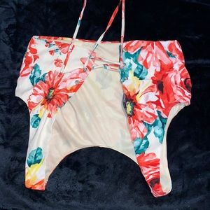 Guess Crop top condition 10/10